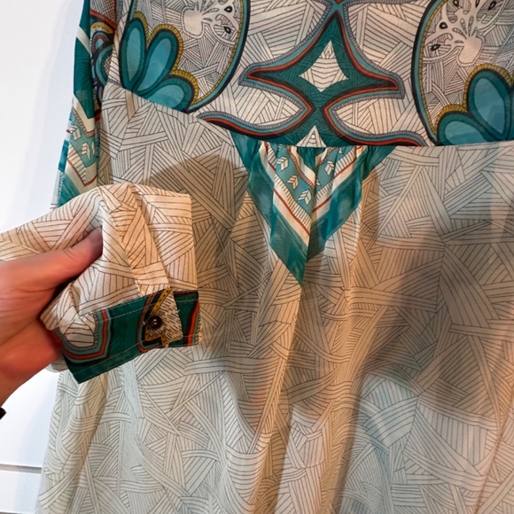 Konrad + Joseph Long Sleeve Sheer Keyhole Baroque Print Blouse; Women's S (6-8) - Picture 5 of 12